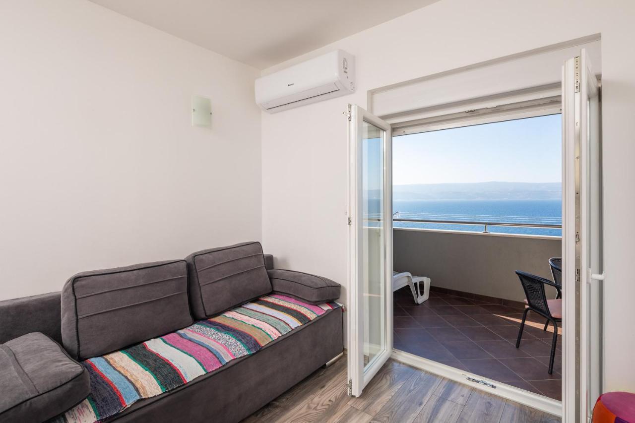 Apartments Ivan โอมิช ภายนอก รูปภาพ