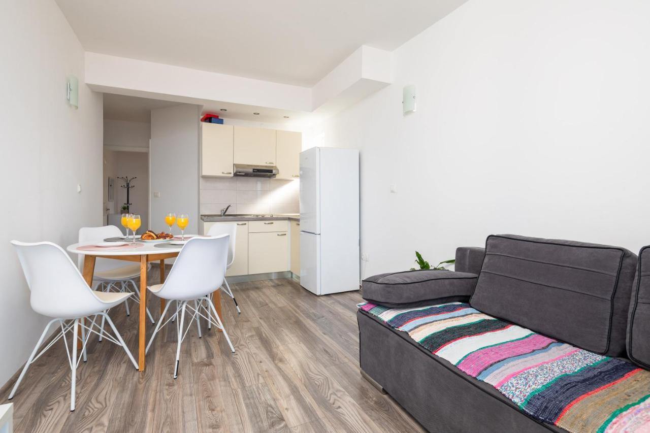 Apartments Ivan โอมิช ภายนอก รูปภาพ