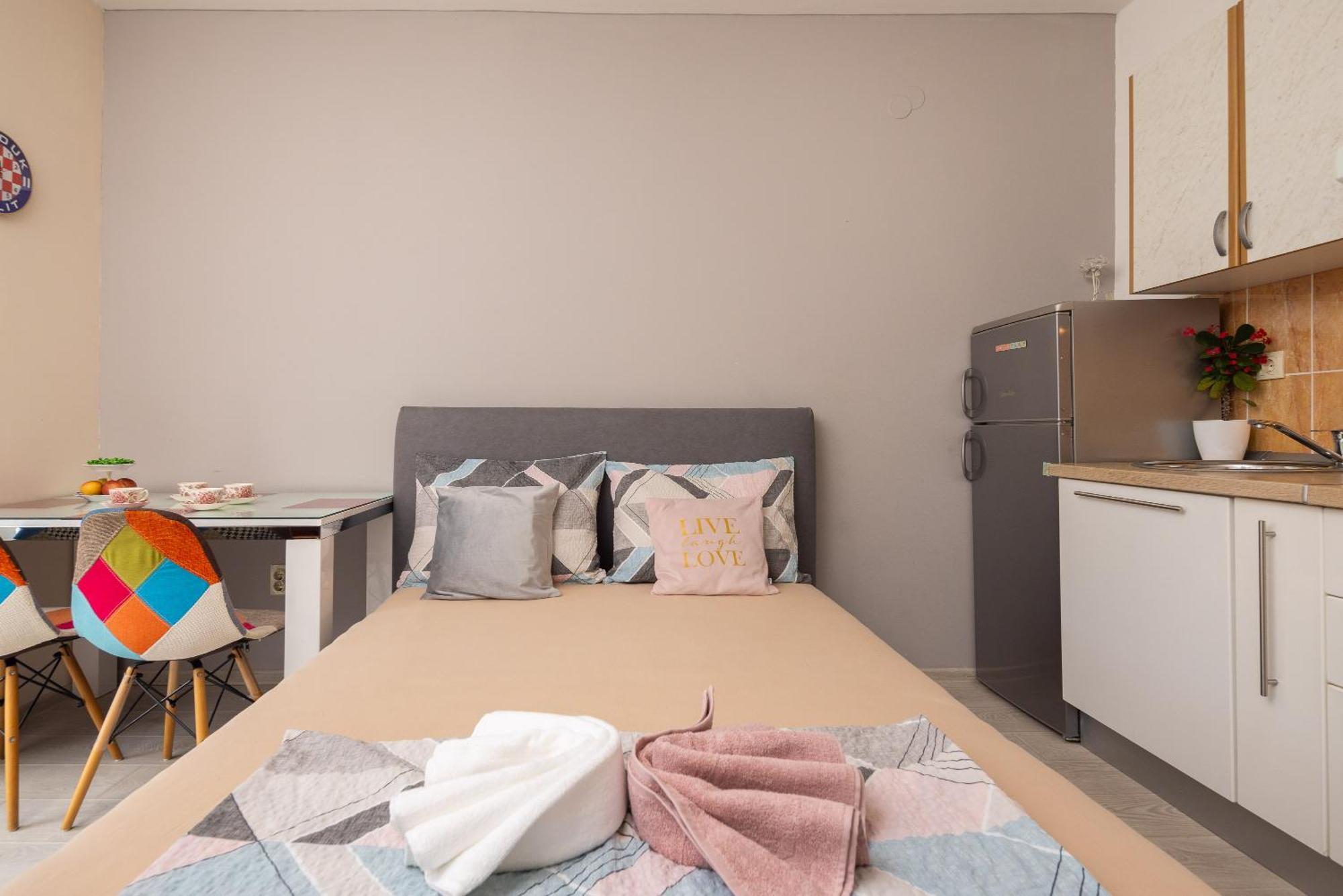 Apartments Ivan โอมิช ภายนอก รูปภาพ